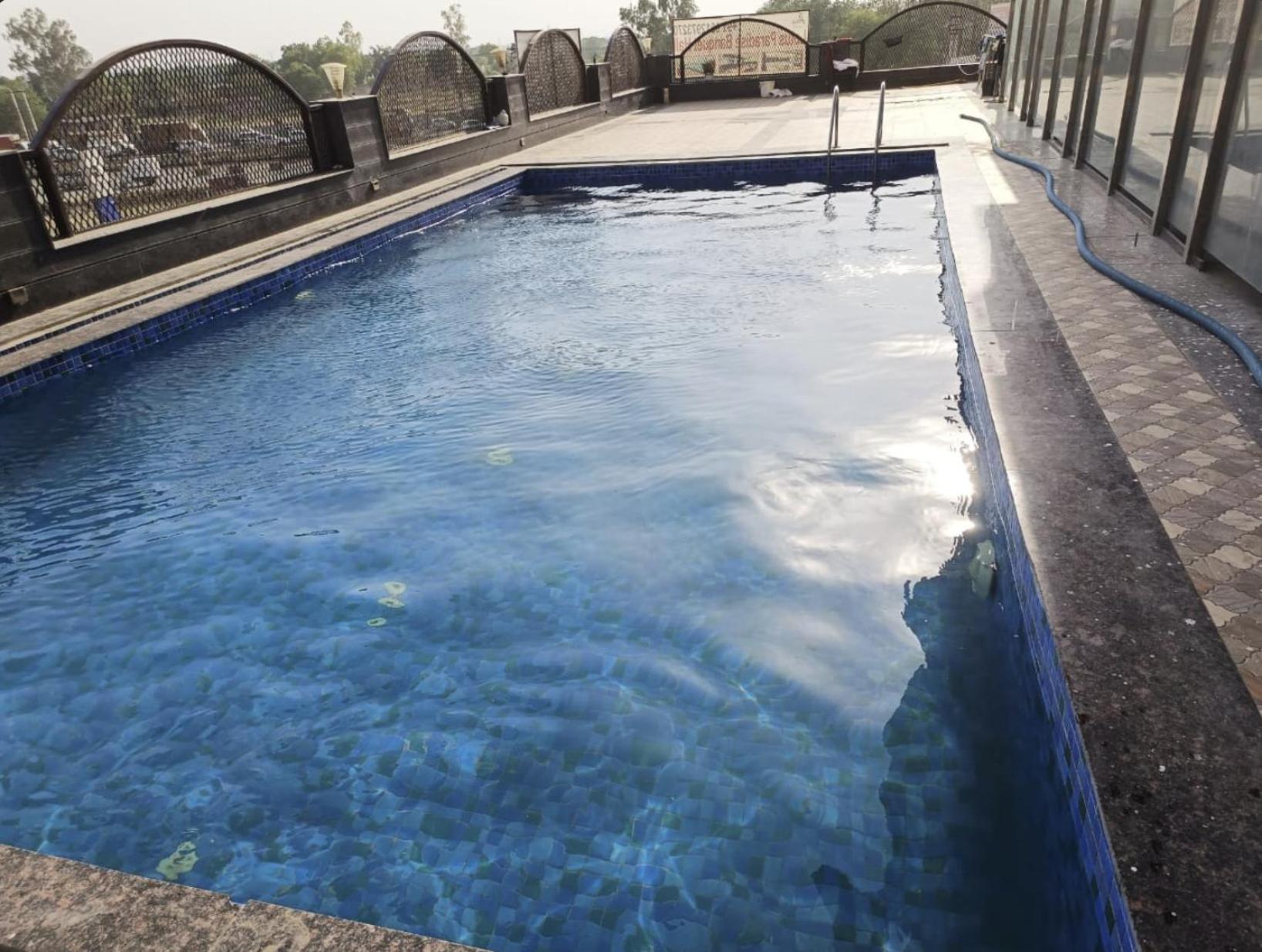 Hotel Lotus Paradise - Banquet & Dining - Near Murthal Sukhdev Rai Exterior foto
